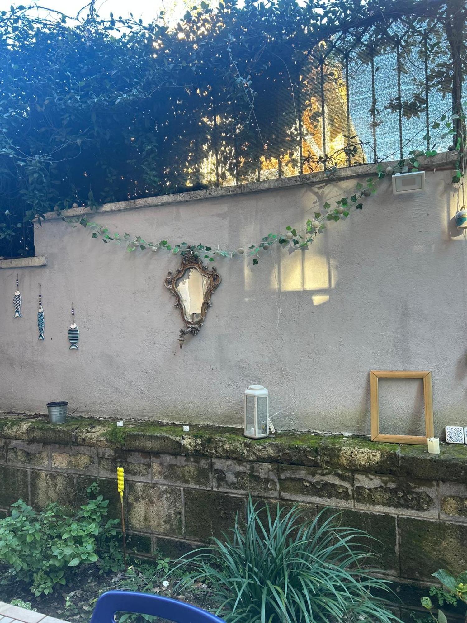 Apartment Happy House With Private Garden Rome